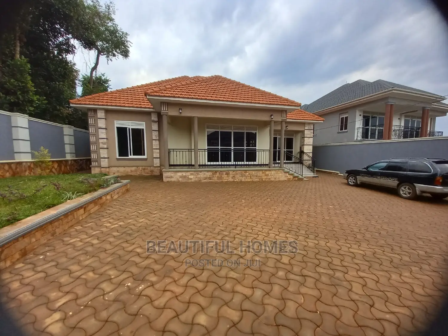 Furnished 4bdrm House in Kira for Sale