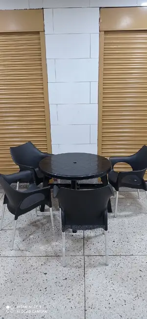 4seaters Black Restaurant Set