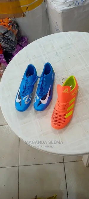 Sports Shoes