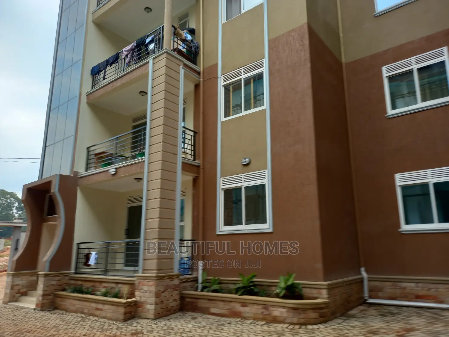 Furnished 1bdrm Block of Flats in Kyanja Corporate, Central Division