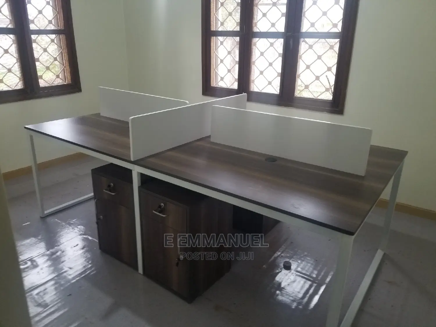 4 Seater Workstation