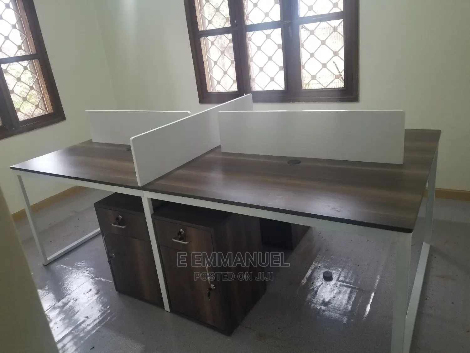 4 Seater Workstation