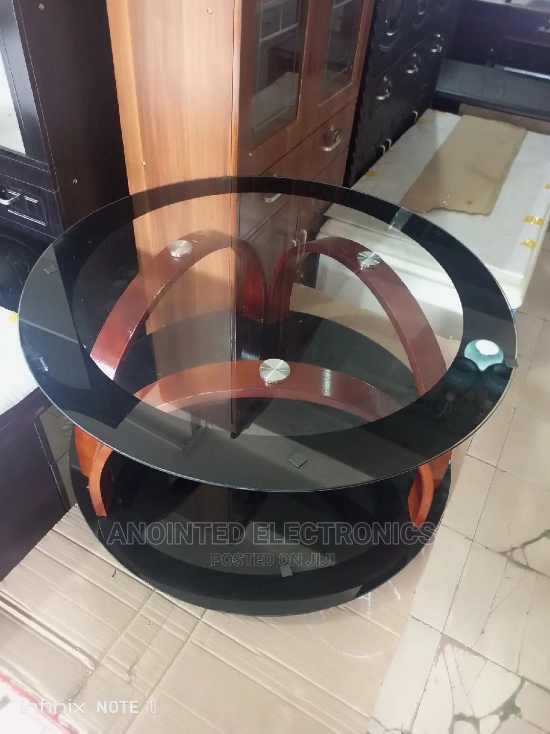 Round Glass Table's