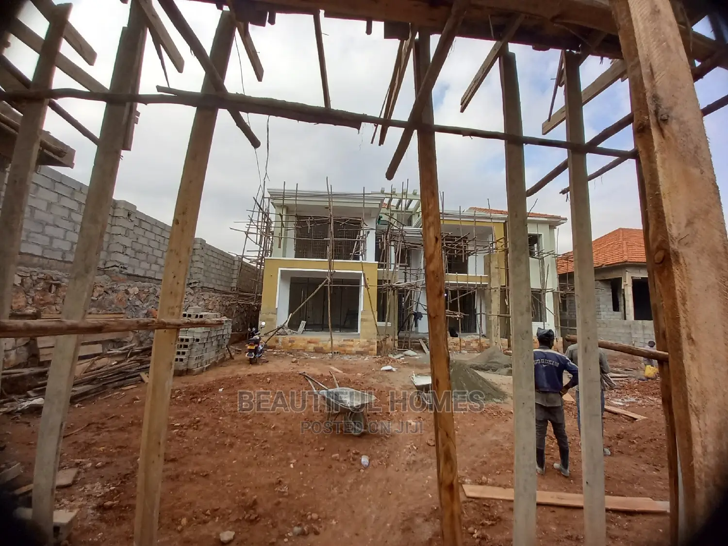 Furnished 6bdrm Mansion in Kyanja, Central Division for Sale