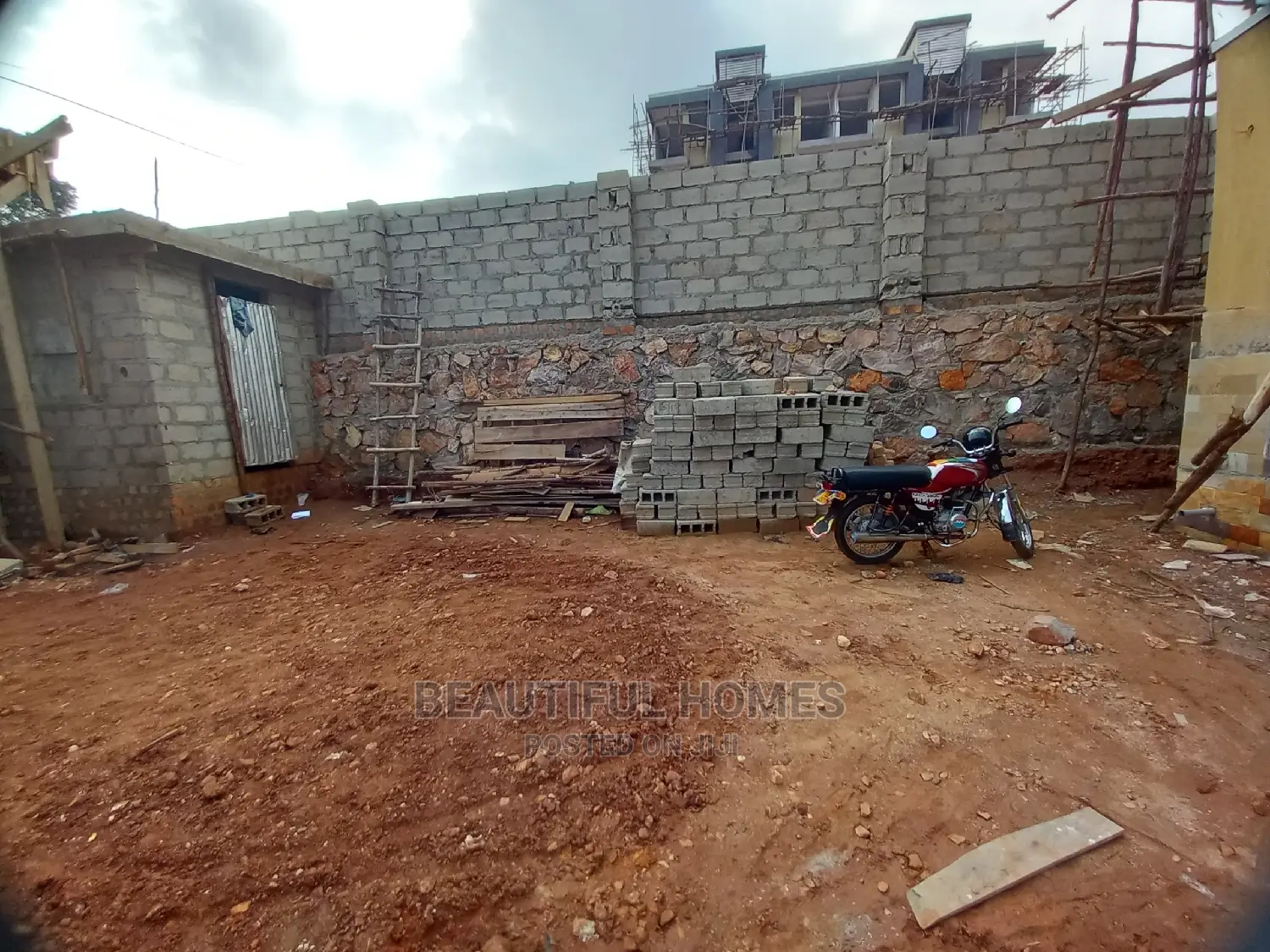 Furnished 6bdrm Mansion in Kyanja, Central Division for Sale