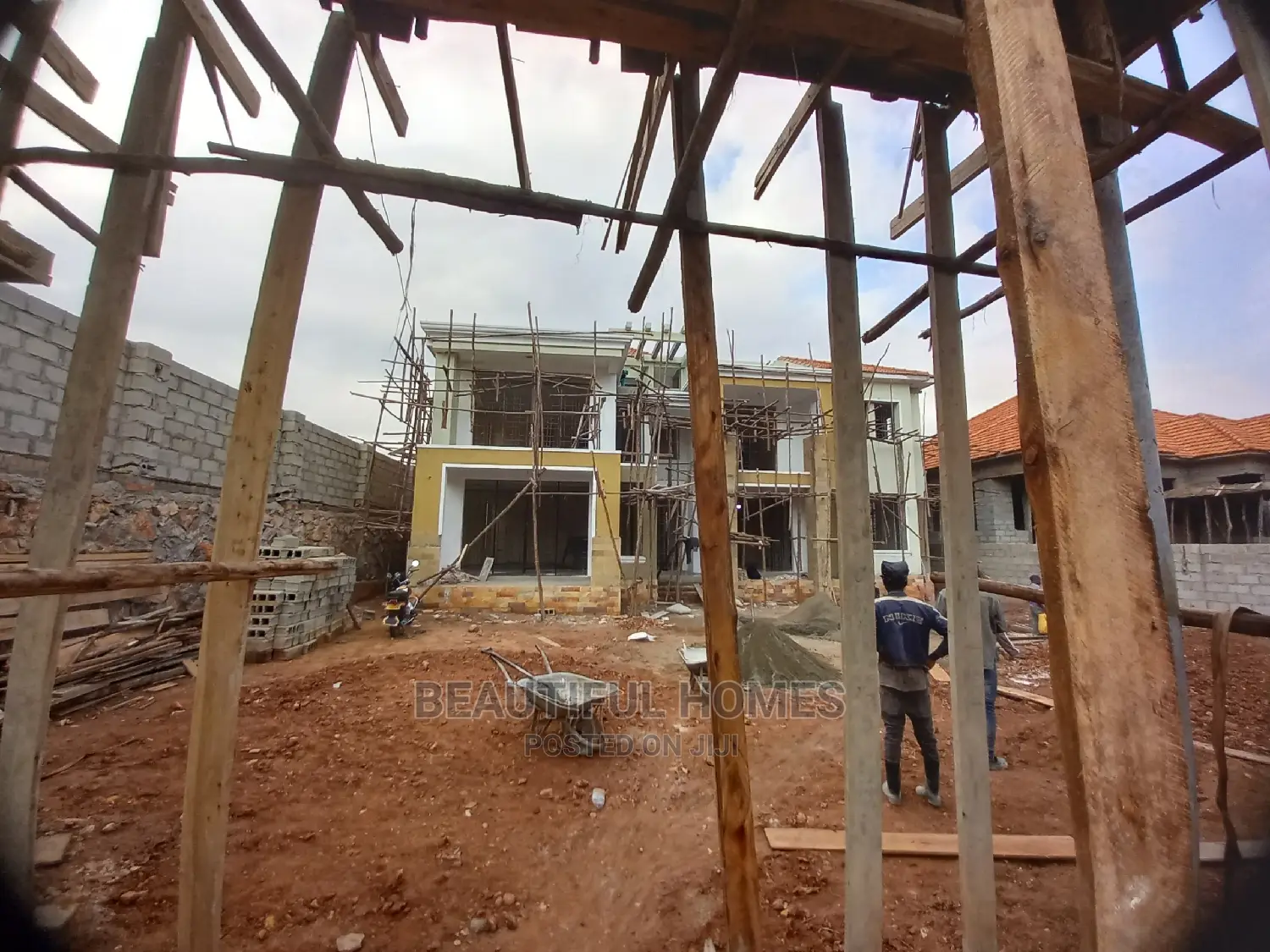 Furnished 6bdrm Mansion in Kyanja, Central Division for Sale