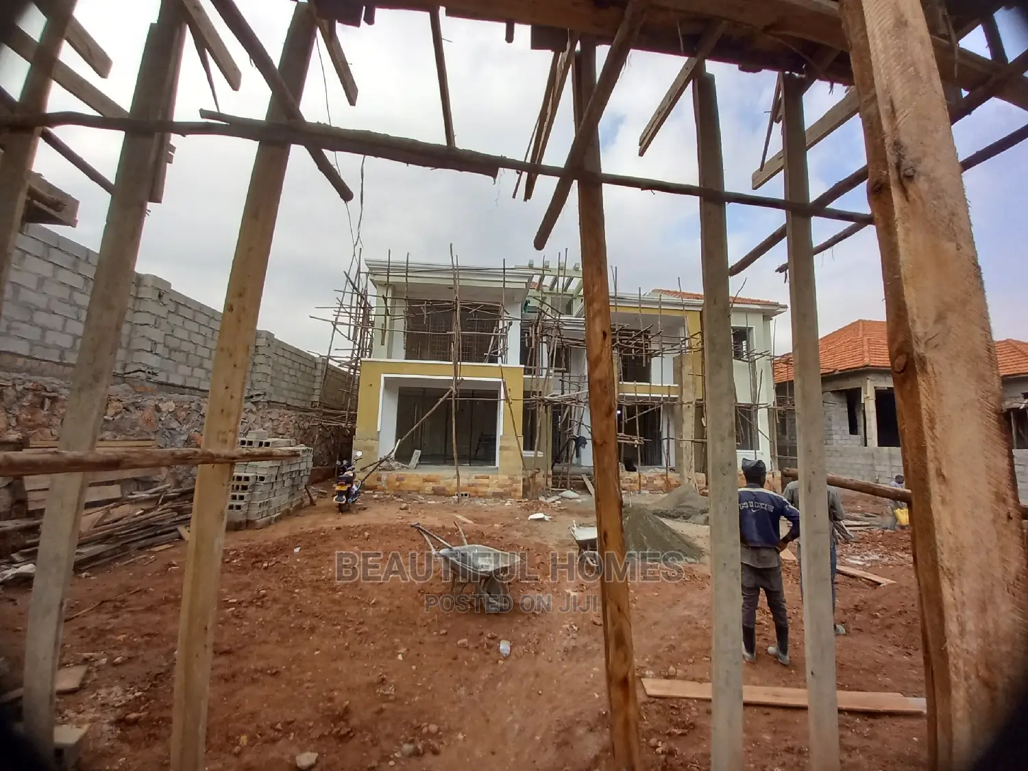 Furnished 6bdrm Mansion in Kyanja, Central Division for Sale