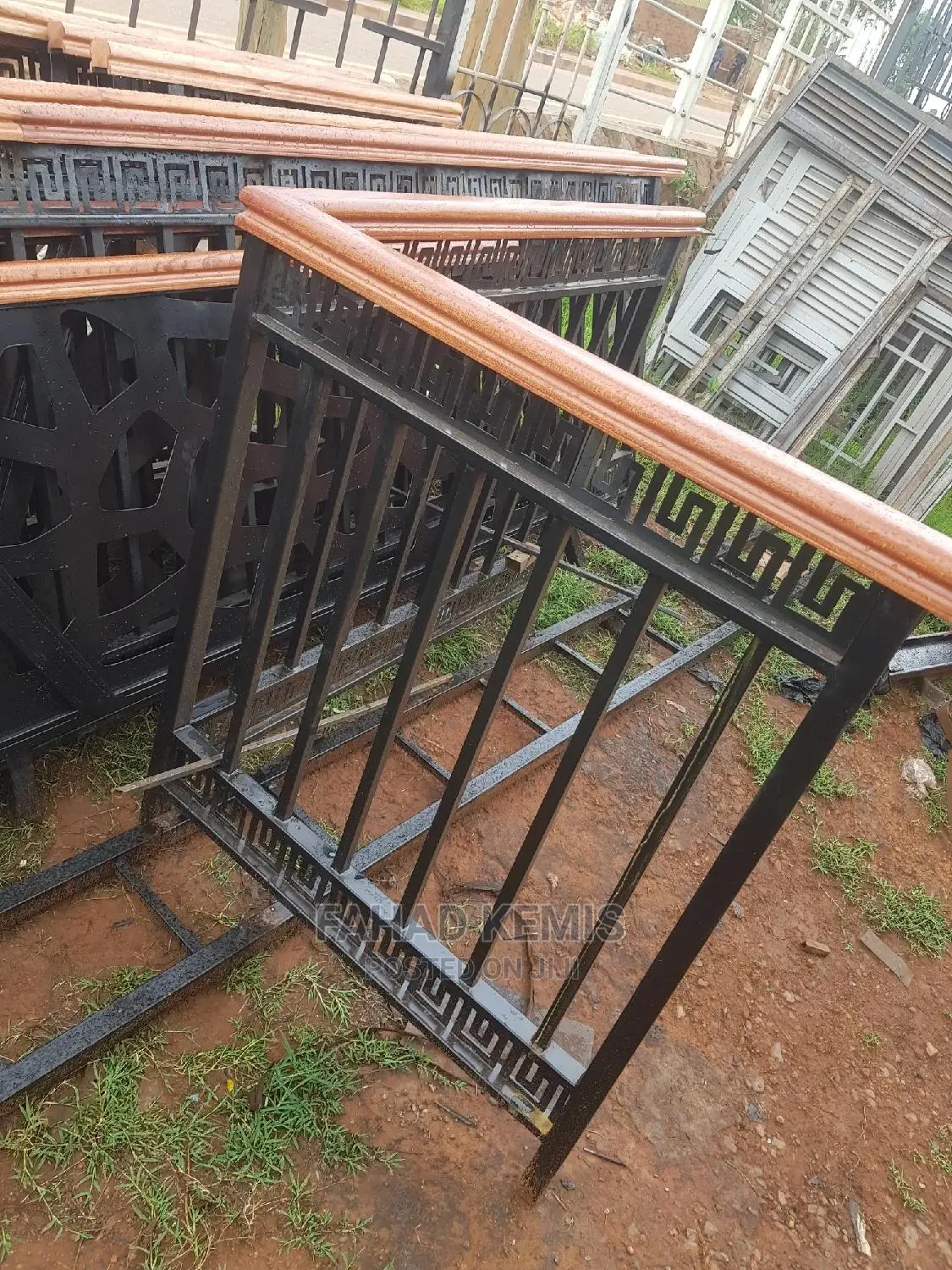 Wooden Balcony Railings (Wood and Metal)