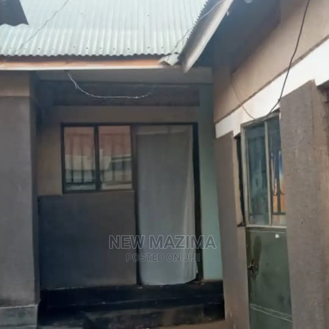 4bdrm House in Makindye Boston, Central Division for Sale