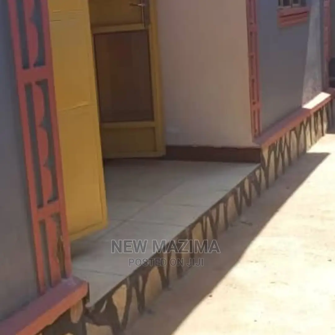 2bdrm House in Salaama Munyonyo, Division B for Sale