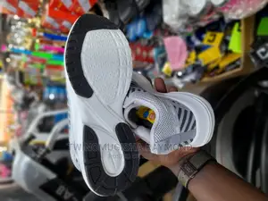 Running /Sports Shoes