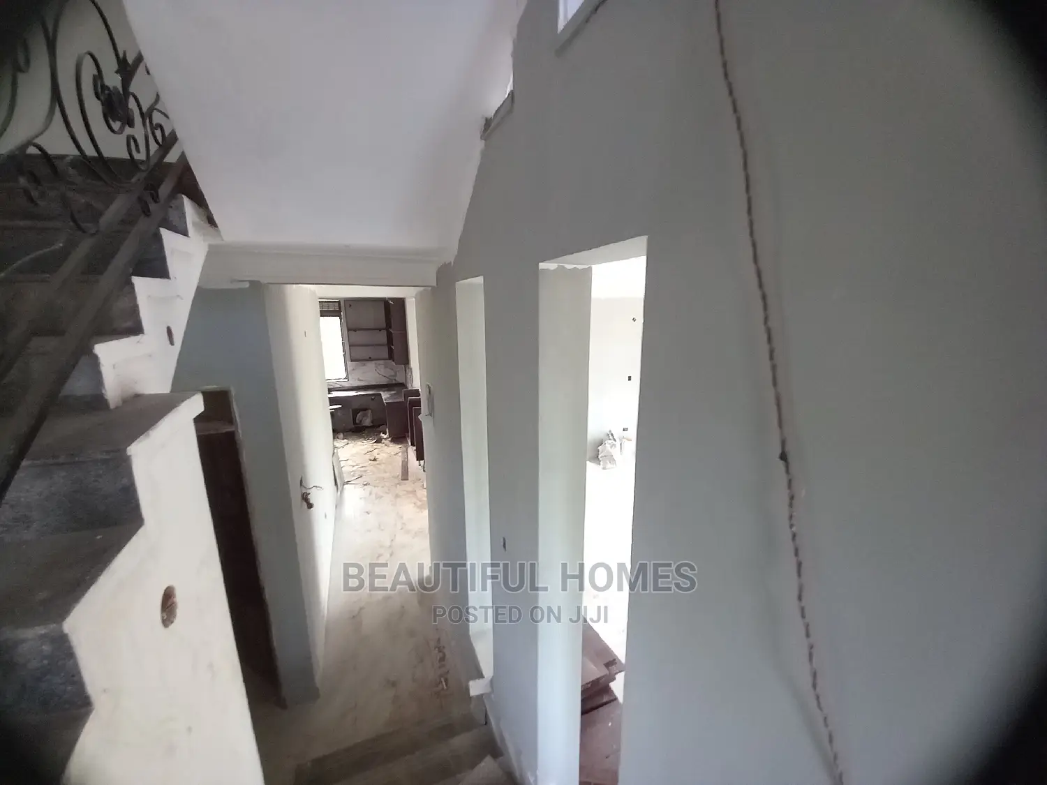 Furnished 6bdrm Mansion in Kyanja Corporate, Central Division for Sale