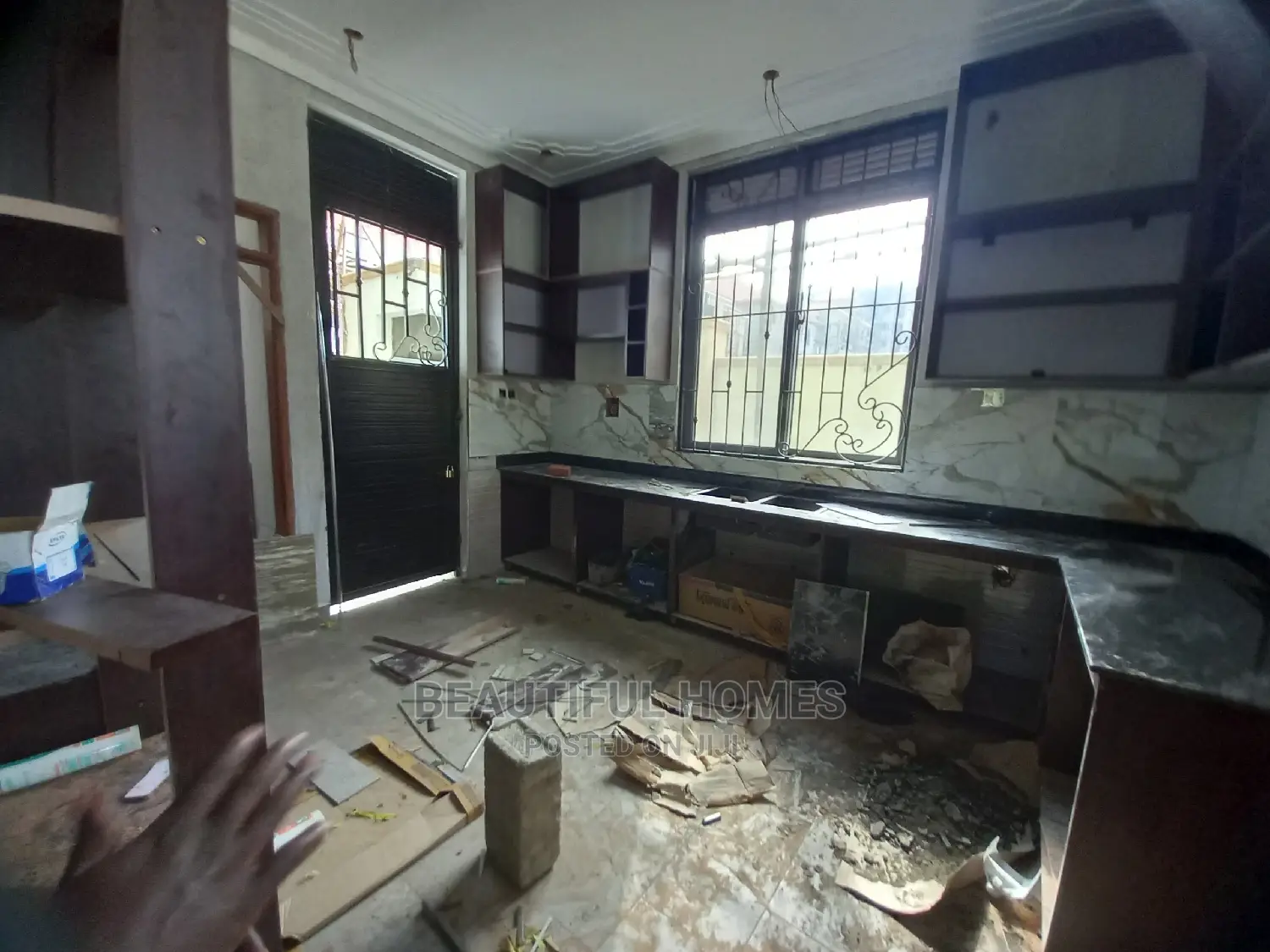Furnished 6bdrm House in Kyanja Nice, Central Division for Sale