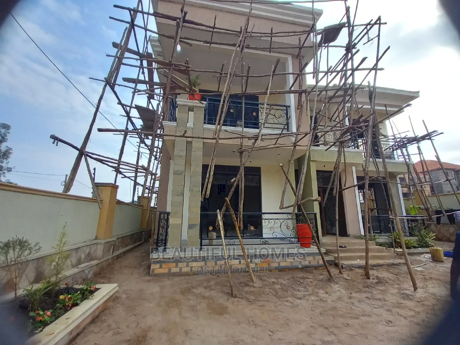 Furnished 6bdrm House in Kyanja Nice, Central Division for Sale