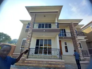 Furnished 6bdrm Mansion in Kyanja Rich Estate, Central Division