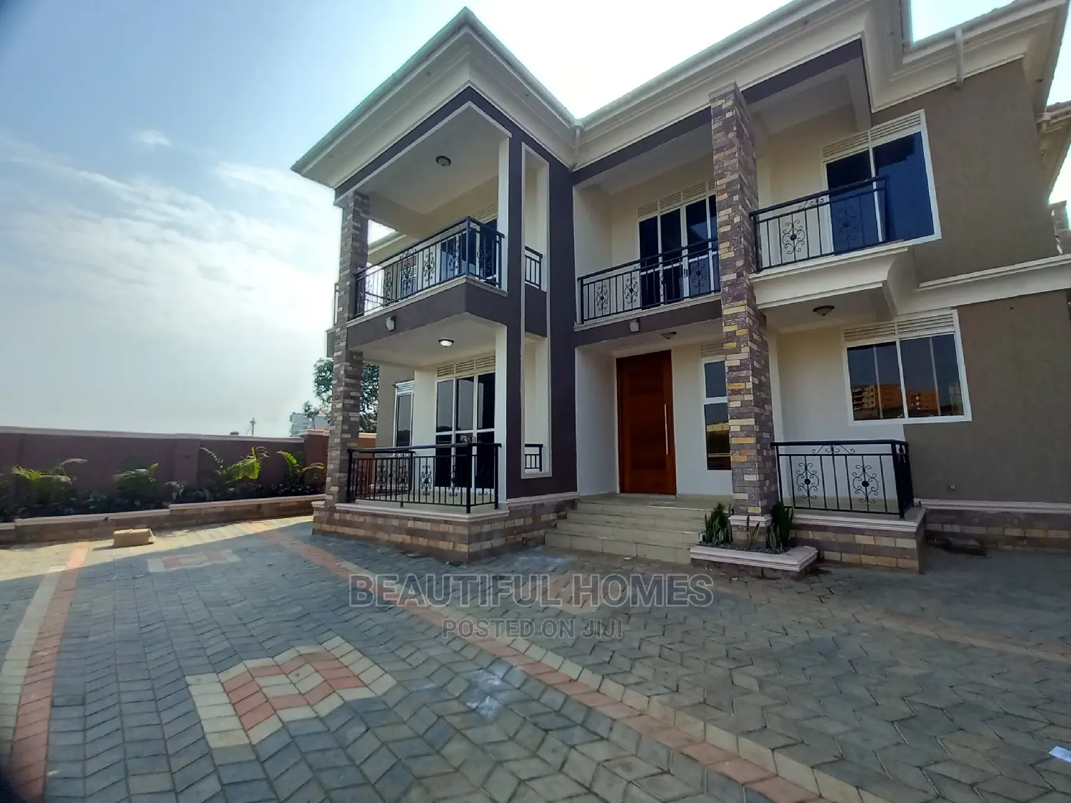 Furnished 6bdrm Mansion in Kyanja Organised, Central Division for Sale