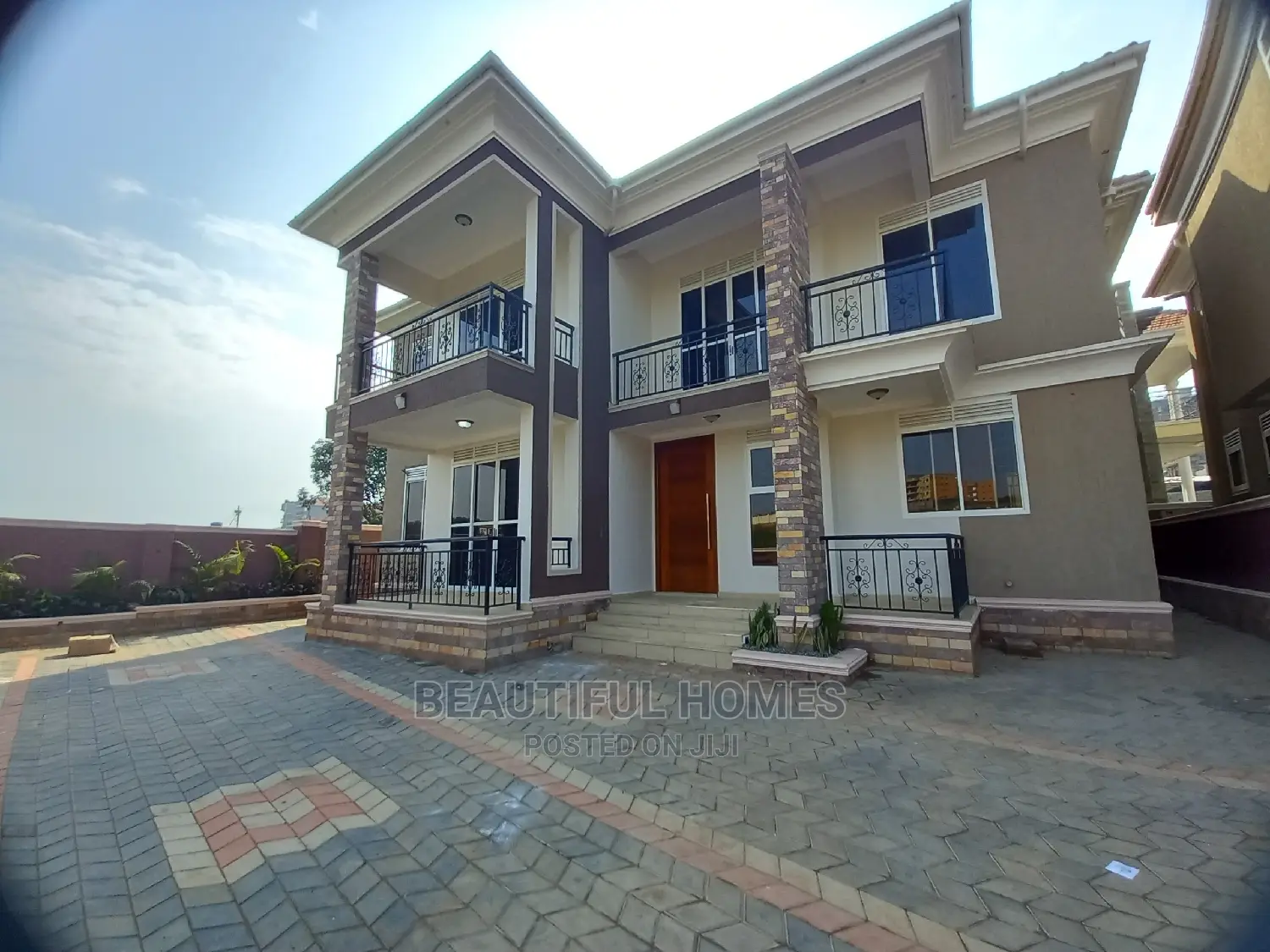 Furnished 6bdrm Mansion in Kyanja Organised, Central Division for Sale