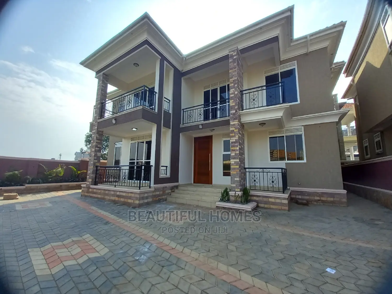 Furnished 6bdrm Mansion in Kyanja, Central Division for Sale