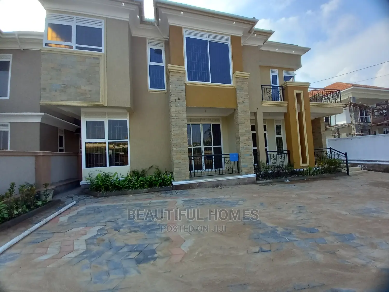 Furnished 6bdrm Mansion in Kyanja High End, Central Division for Sale