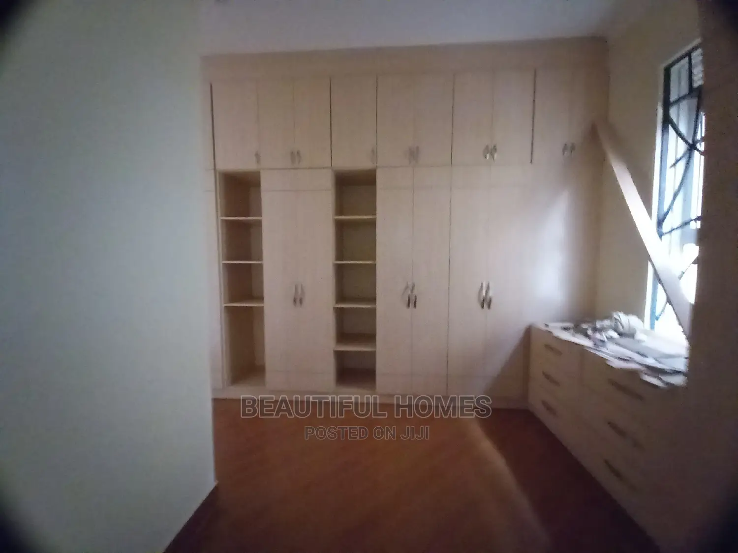 Furnished 6bdrm Mansion in Kyanja Classy, Central Division for Sale