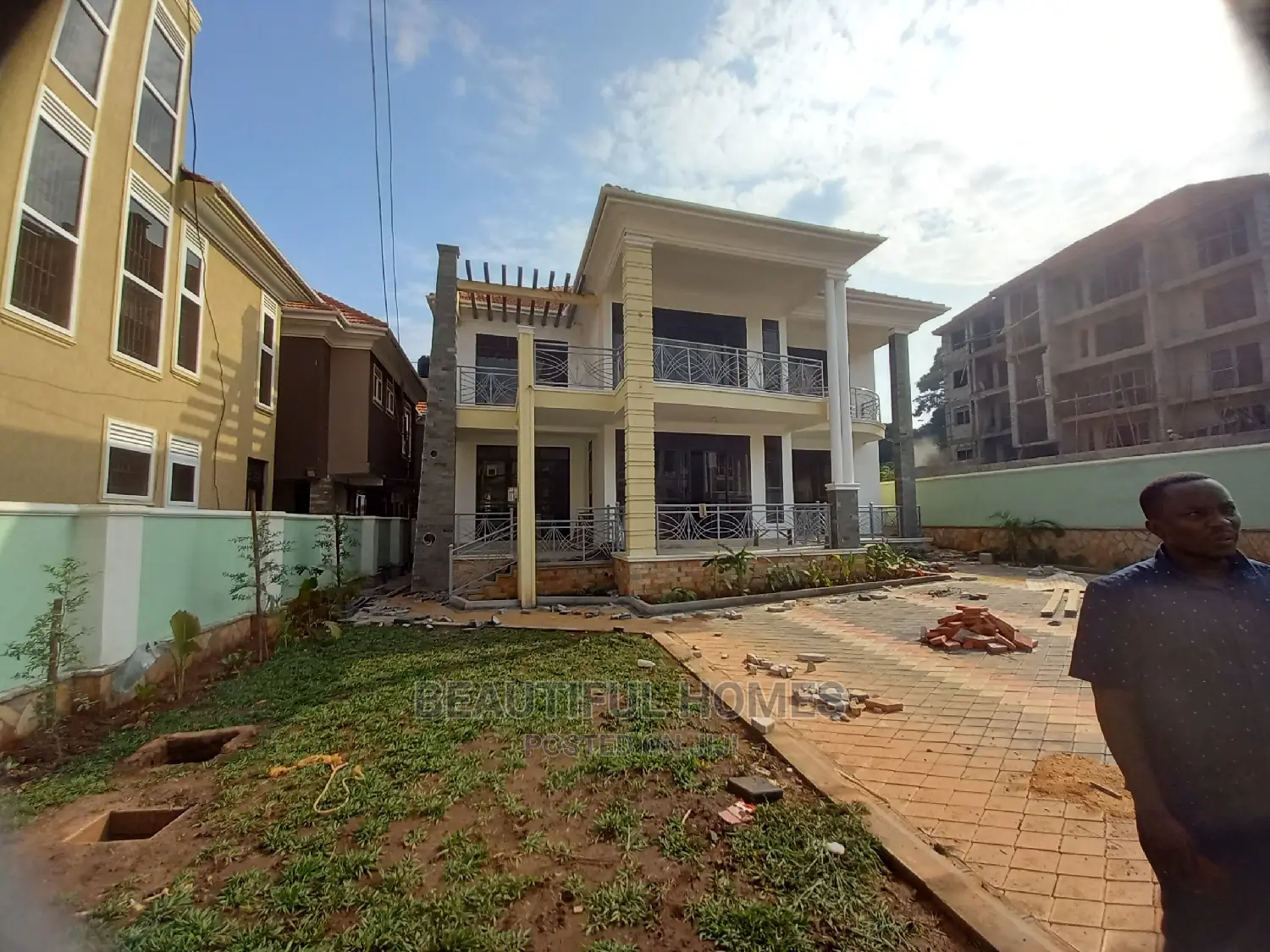 Furnished 6bdrm House in Kyanja Wealthy, Central Division for Sale