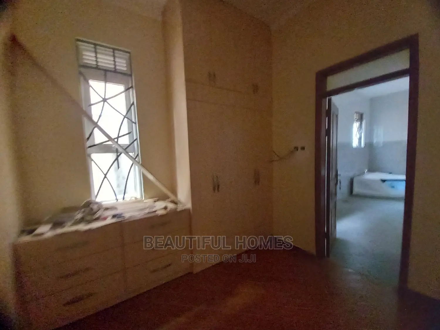 Furnished 6bdrm Mansion in Kyanja Posh, Central Division for Sale