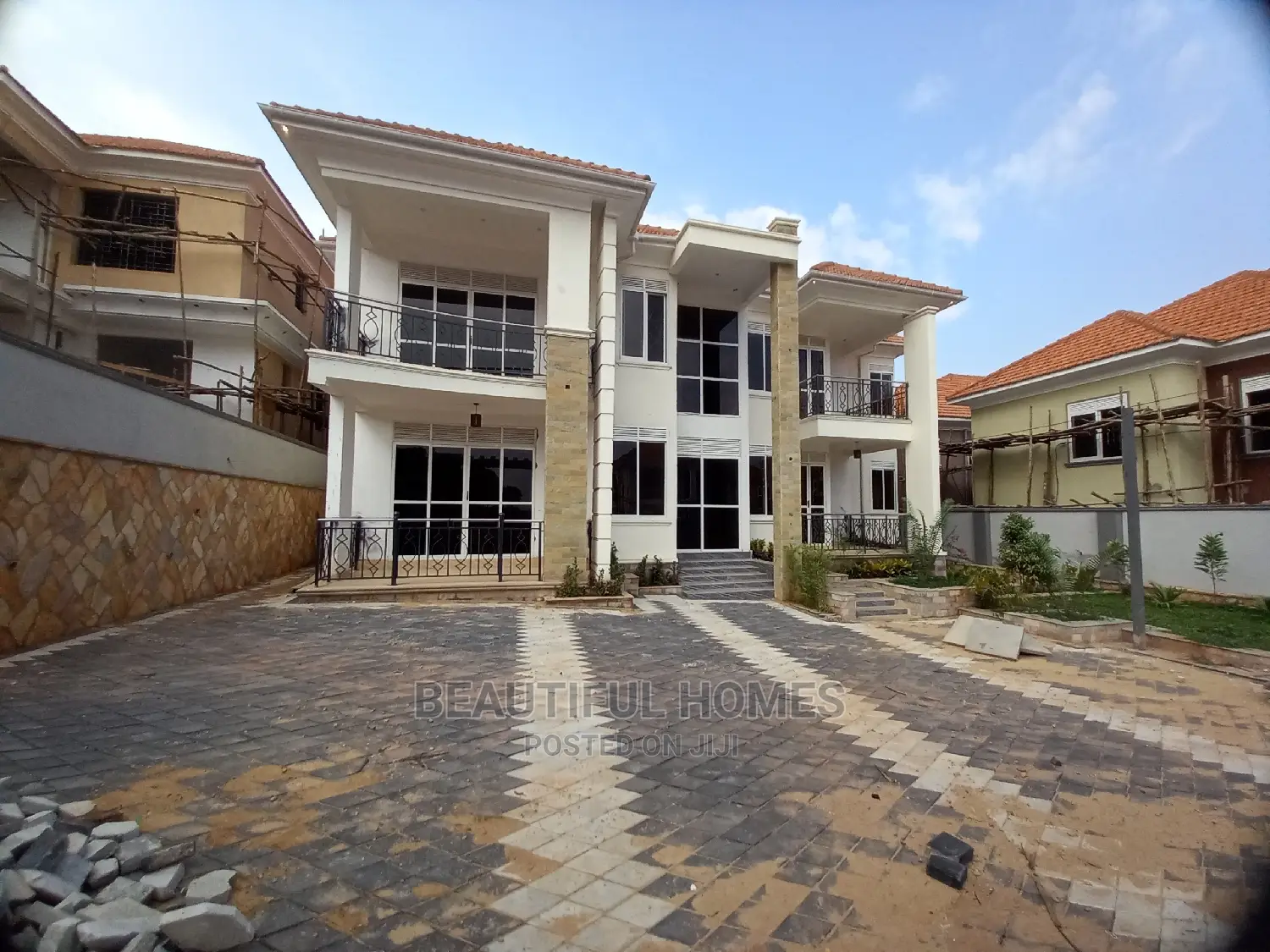 Furnished 6bdrm House in Kyanja Splendid, Central Division for Sale