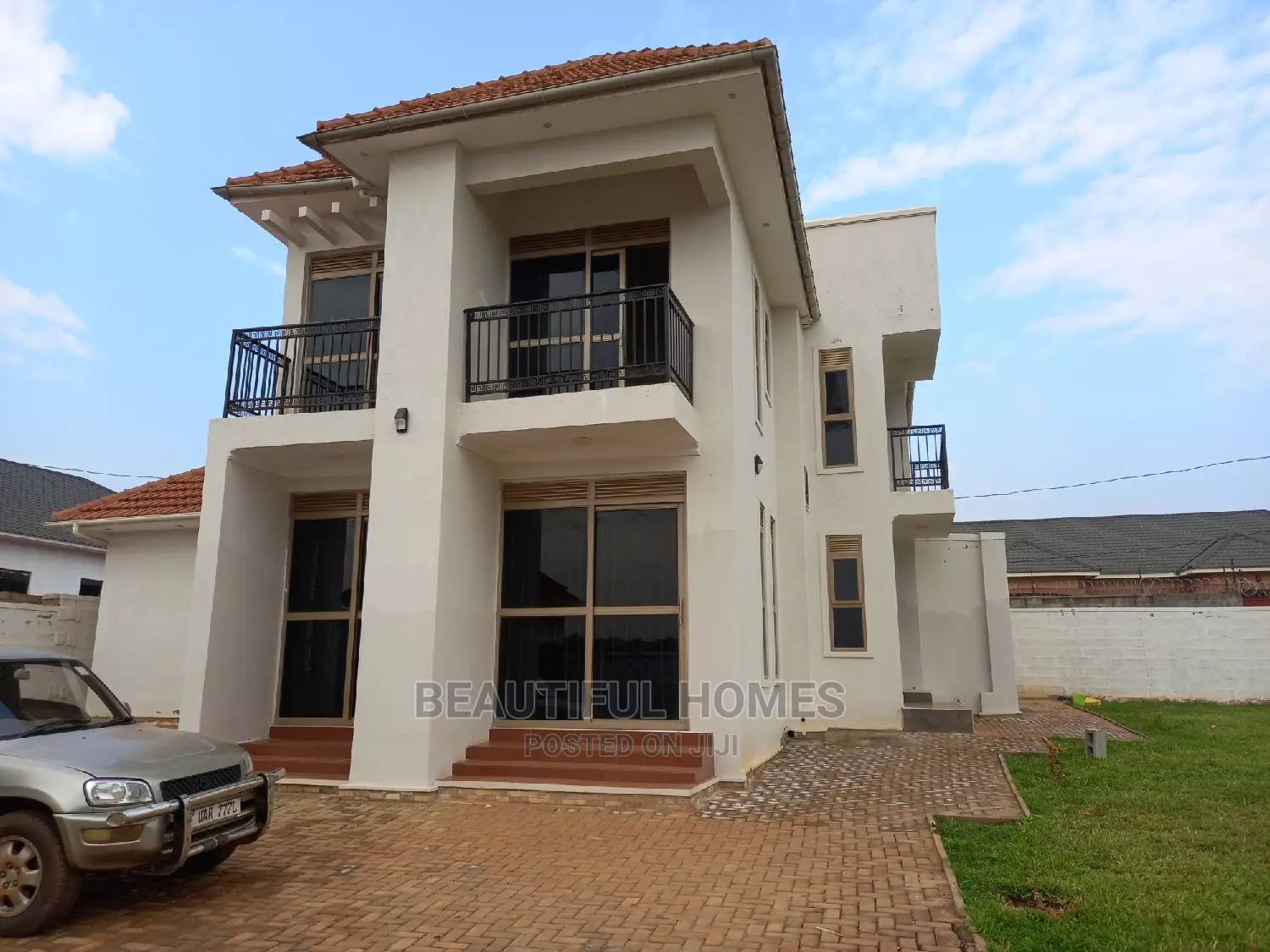 Furnished 6bdrm Duplex in Kyanja, Central Division for Sale