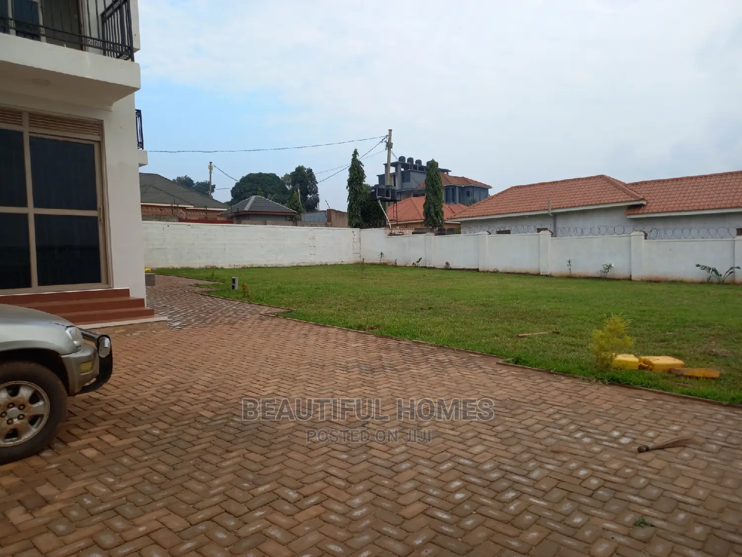 Furnished 6bdrm Mansion in Kyanja Corporate, Central Division for Sale