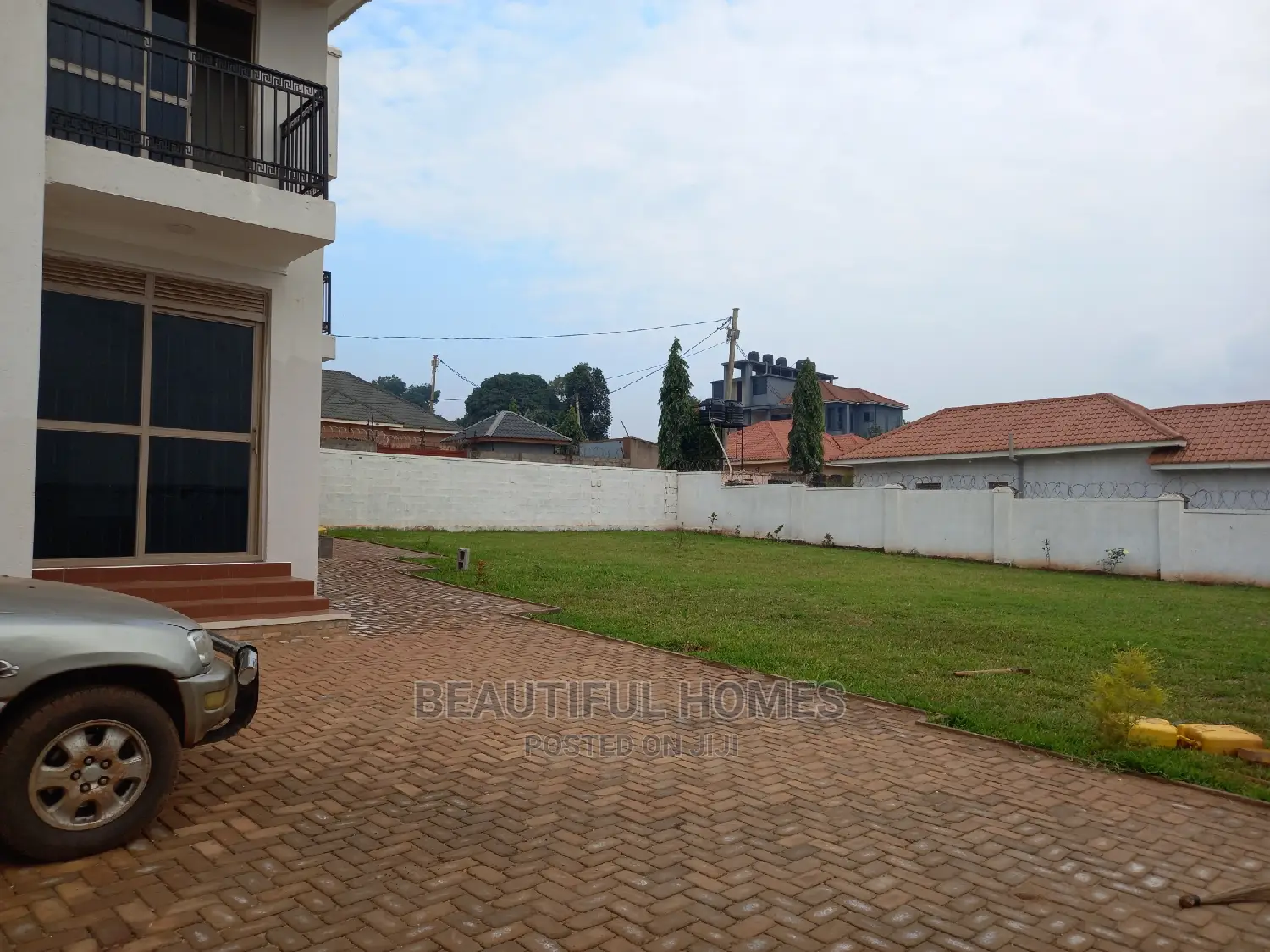 Furnished 6bdrm Mansion in Kyanja Corporate, Central Division for Sale