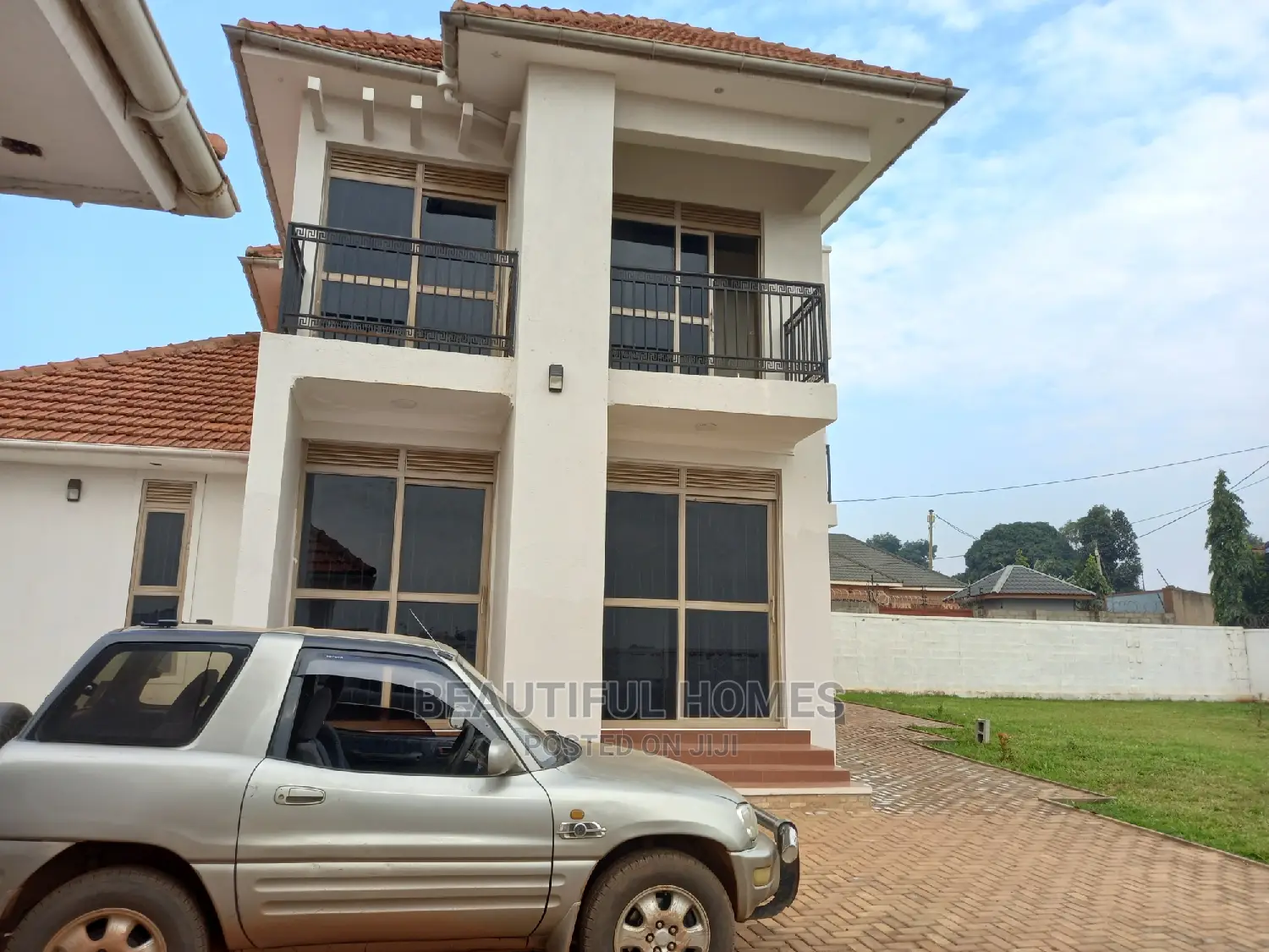 Furnished 6bdrm Mansion in Kyanja Corporate, Central Division for Sale