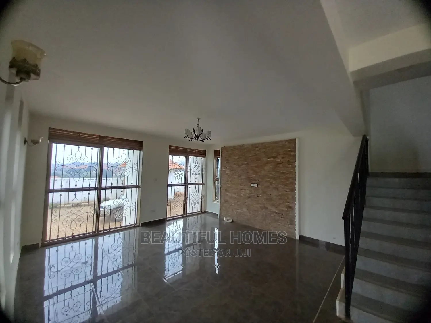 Furnished 6bdrm House in Kyanja, Central Division for Sale