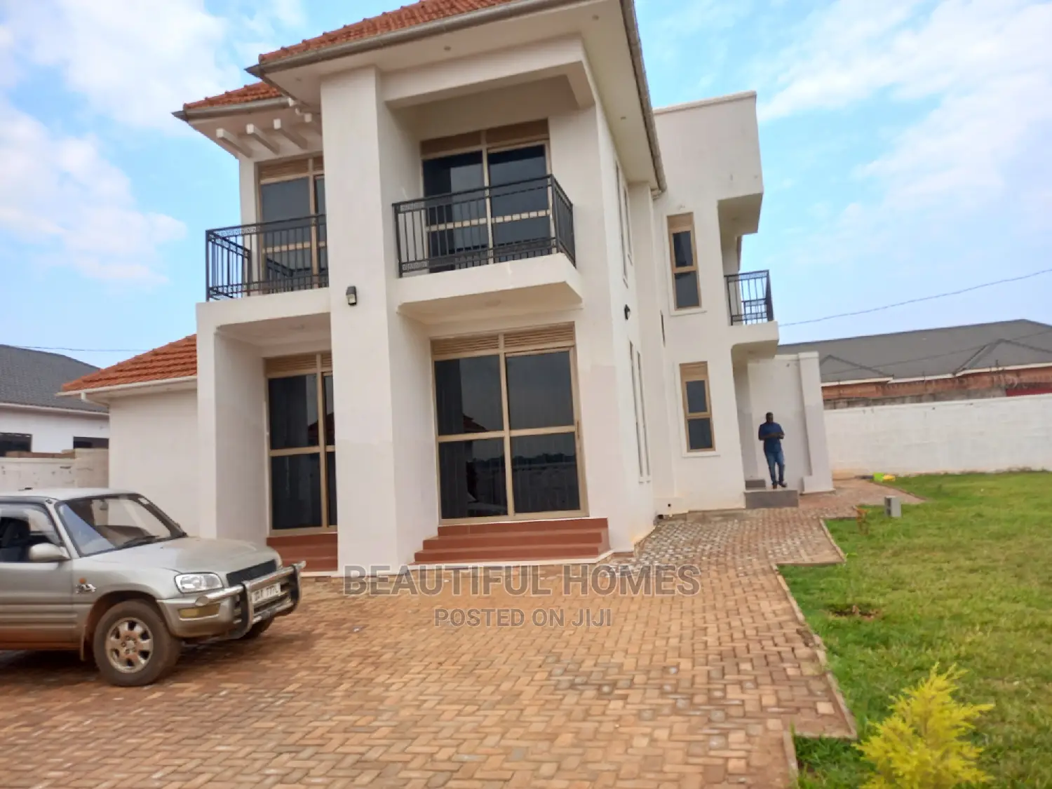 Furnished 6bdrm Mansion in Kyanja Epic, Central Division for Sale