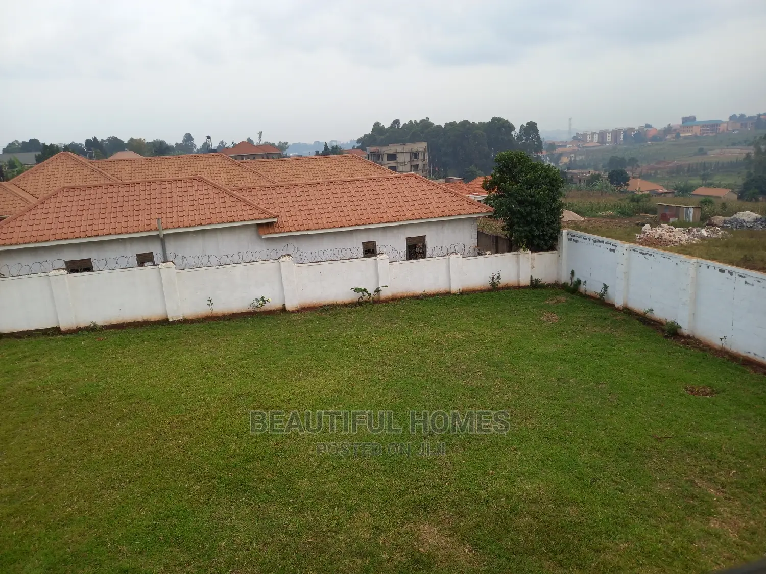 Furnished 6bdrm Mansion in Kyanja Organised, Central Division for Sale