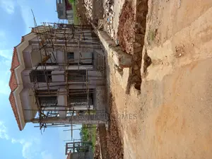Furnished 4bdrm Duplex in Kira Mamerito Road, Central Division