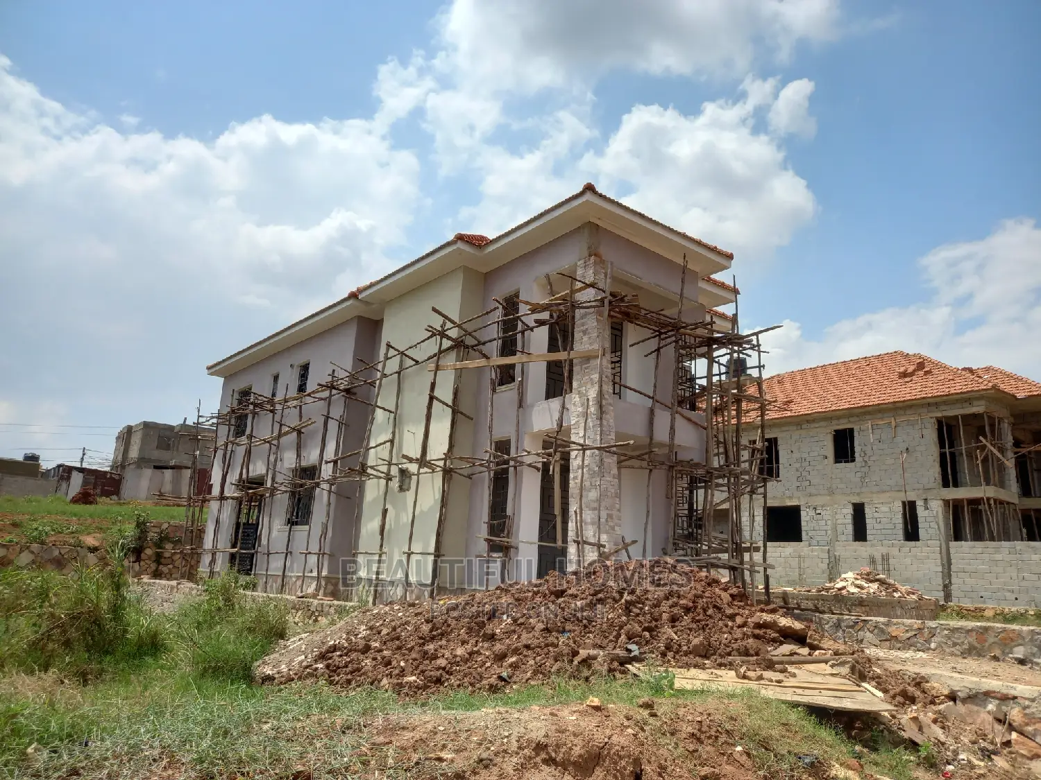 Furnished 4bdrm House in Kira Tarmacked for Sale