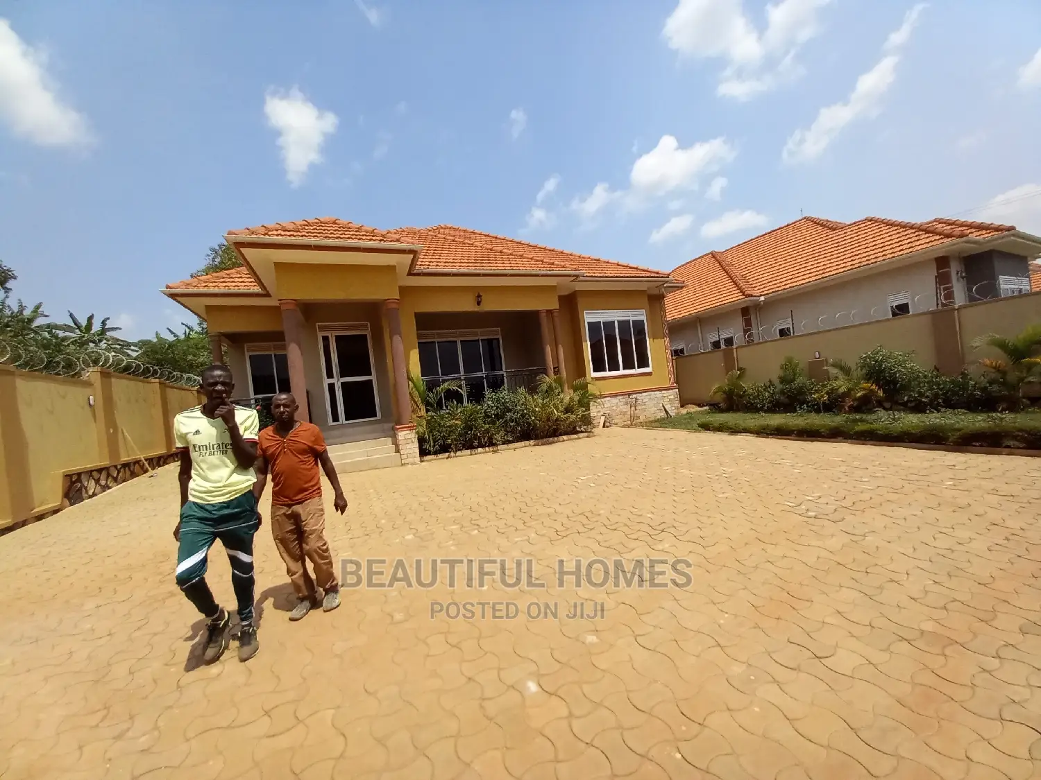 Furnished 4bdrm House in Kira Tarmacked for Sale