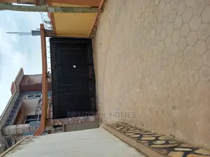 Furnished 5bdrm House in Kira Rich for Sale