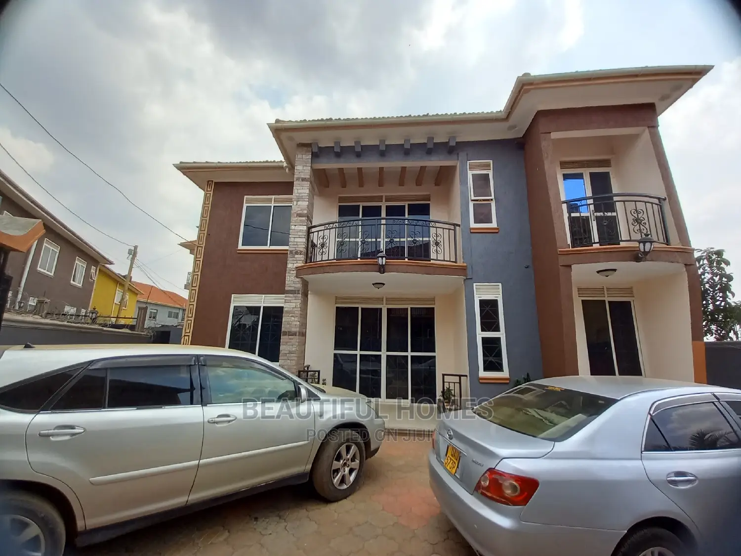 Furnished 5bdrm House in Kira Rich for Sale