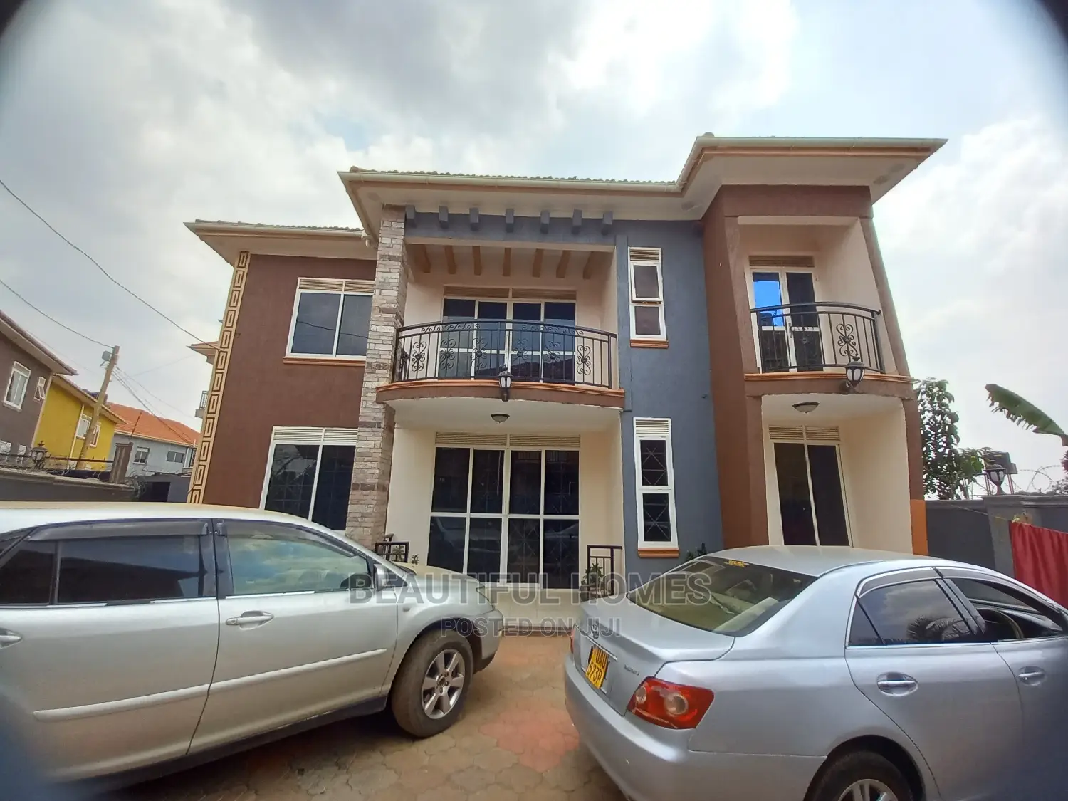 Furnished 5bdrm Mansion in Kira First Class for Sale