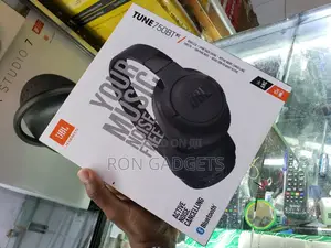 JBL Tune 750bt (Active Noise Cancelation)