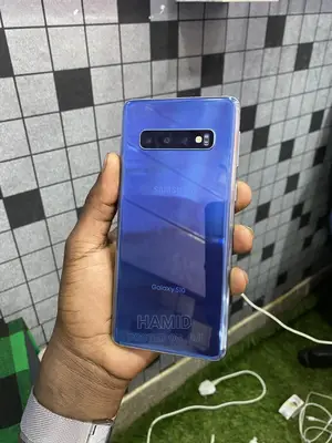 Photo - Samsung Galaxy S10 128 GB Blue