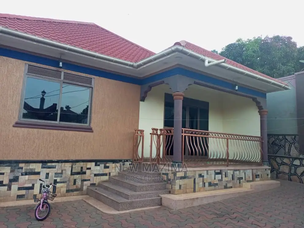 3bdrm Bungalow in Rubaga Bunamwaya, Division B for Sale