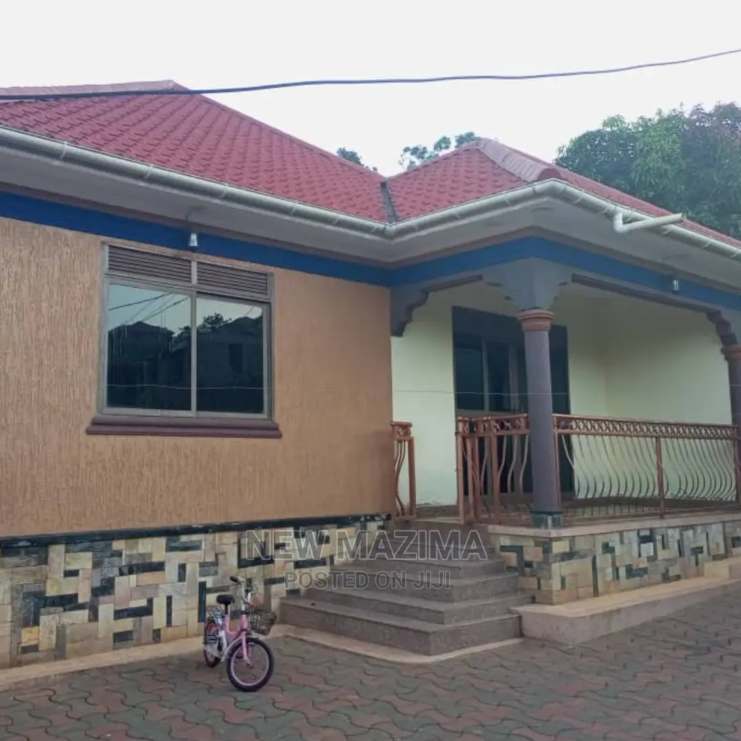 3bdrm Bungalow in Rubaga Bunamwaya, Division B for Sale