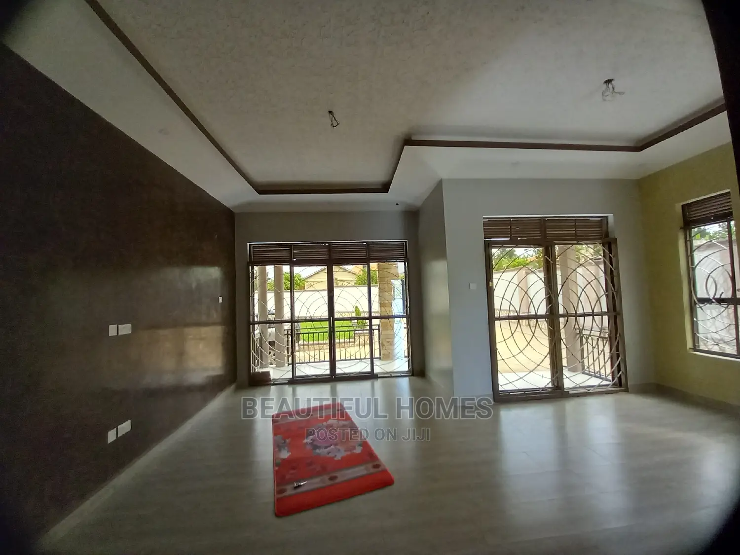 Furnished 4bdrm House in Kira for Sale