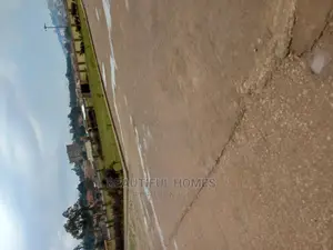 Furnished 2bdrm Condo in Bukoto, Central Division for Sale