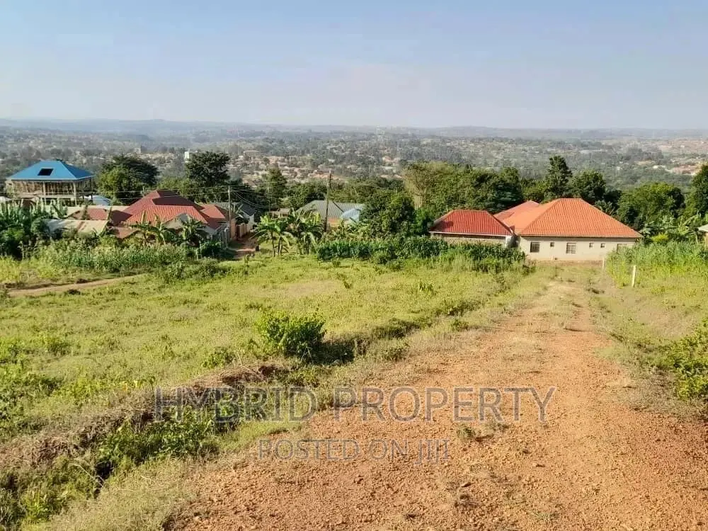 Plots for Sale at Kayunga~Gombe [Wakiso] Estate~Hoima Road.