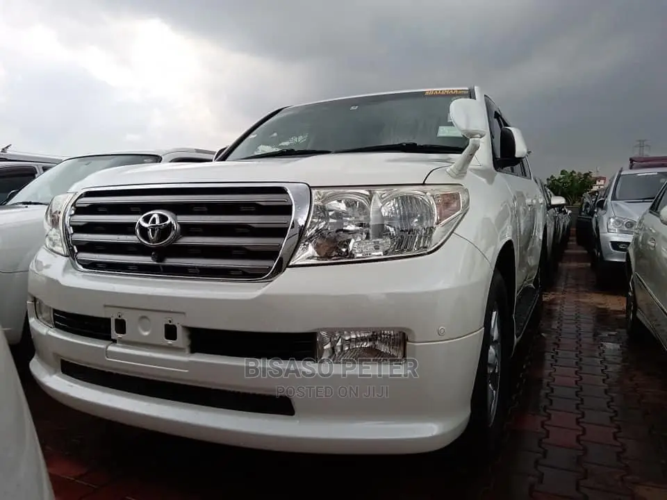 Toyota Land Cruiser 2008 White