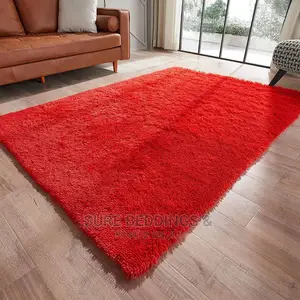 Fluffy Center Carpet