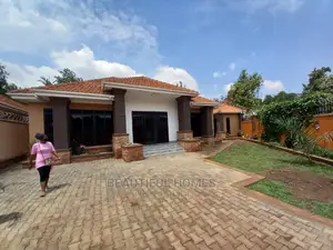 Furnished 4bdrm House in Kisaasi, Central Division for Sale